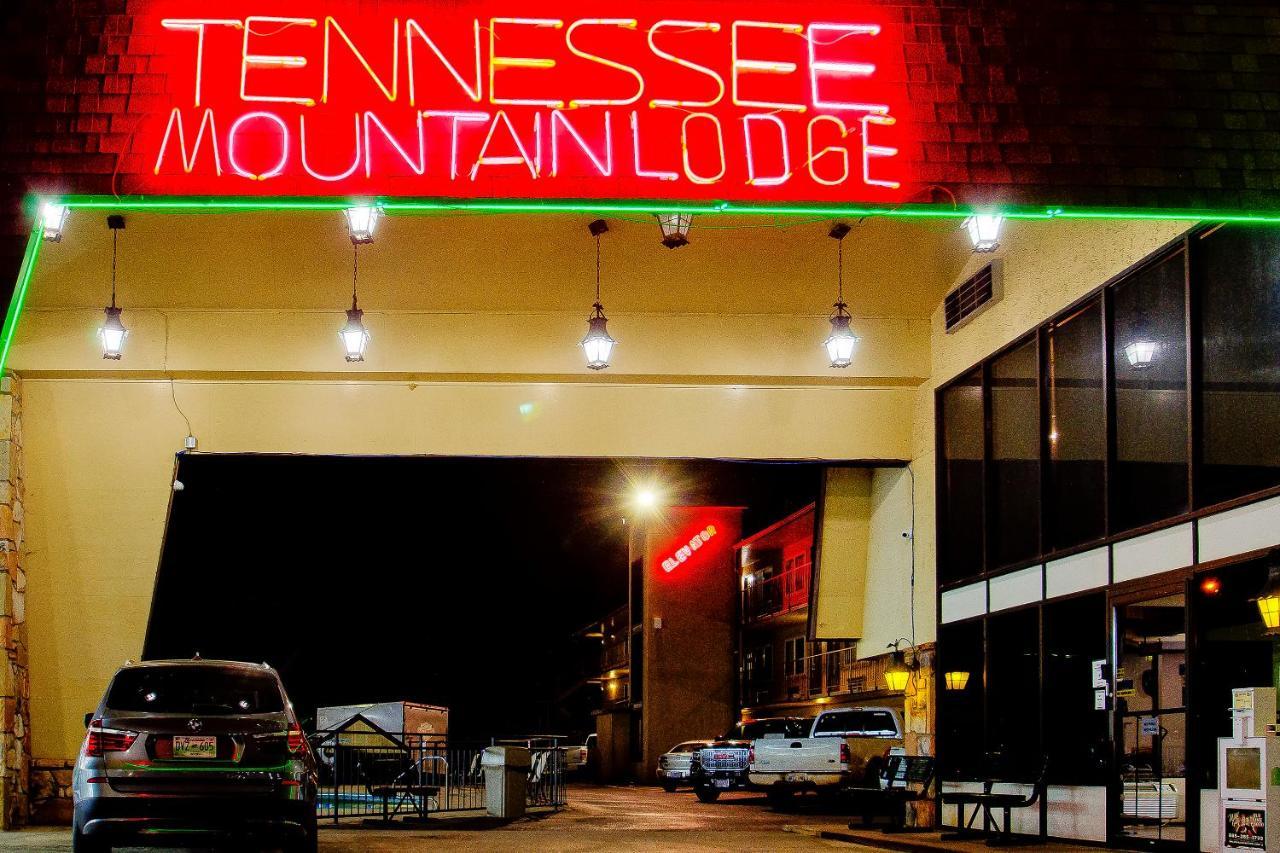 Tennessee Mountain Lodge, Riverside By Oyo Pigeon Forge Exterior photo